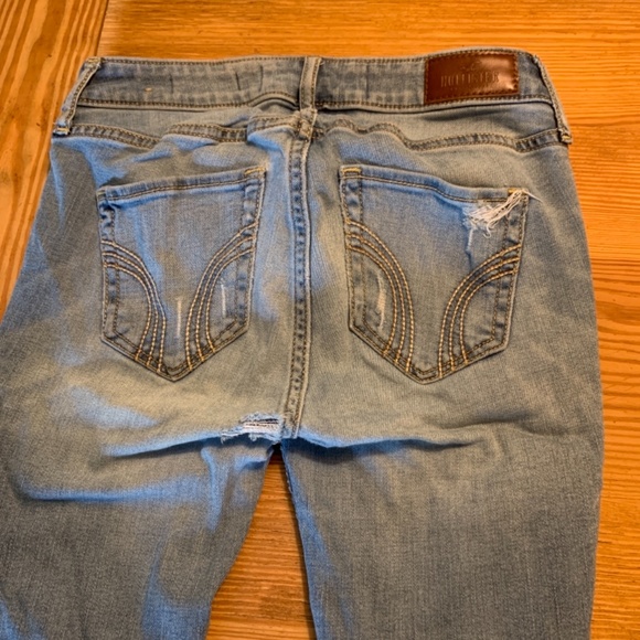 Hollister Jeans - Picture 3 of 3